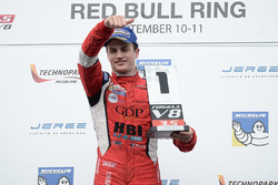 Podium : le vainqueur Aurelien Panis, Arden Motorsport
