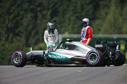 Nico Rosberg, Mercedes AMG F1 W07 Hybrid nach dem Crash