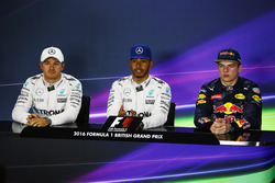 Qualifying top three in the FIA Press Conference (L to R): Max Verstappen Red Bull Racing, third; Lewis Hamilton Mercedes AMG F1, pole position; Nico Rosberg Mercedes AMG F1, second