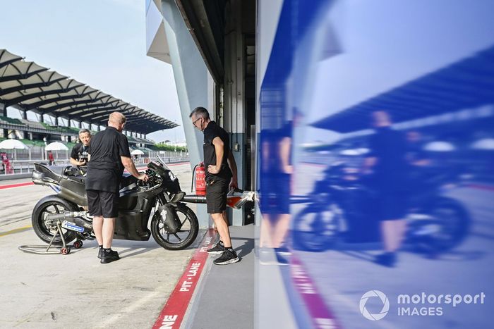 Miguel Oliveira, Equipo Trackhouse Racing 
 bicicleta