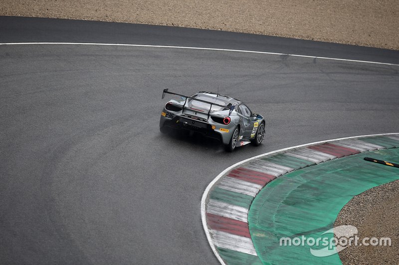 #236 Ferrari 488 Challenge, Ferrari of Continental AutoSport: Neil Gehani