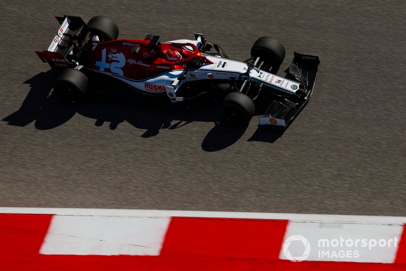 17: Kimi Raikkonen, Alfa Romeo Racing C38, 1'34.369