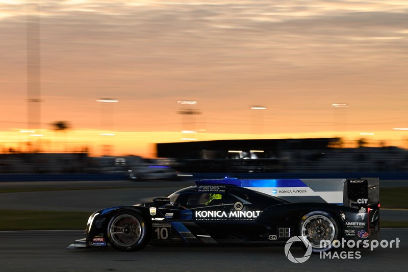 #10 Wayne Taylor Racing Cadillac DPi-V.R. Cadillac DPi, DPi: Renger Van Der Zande, Ryan Briscoe, Scott Dixon, Kamui Kobayashi