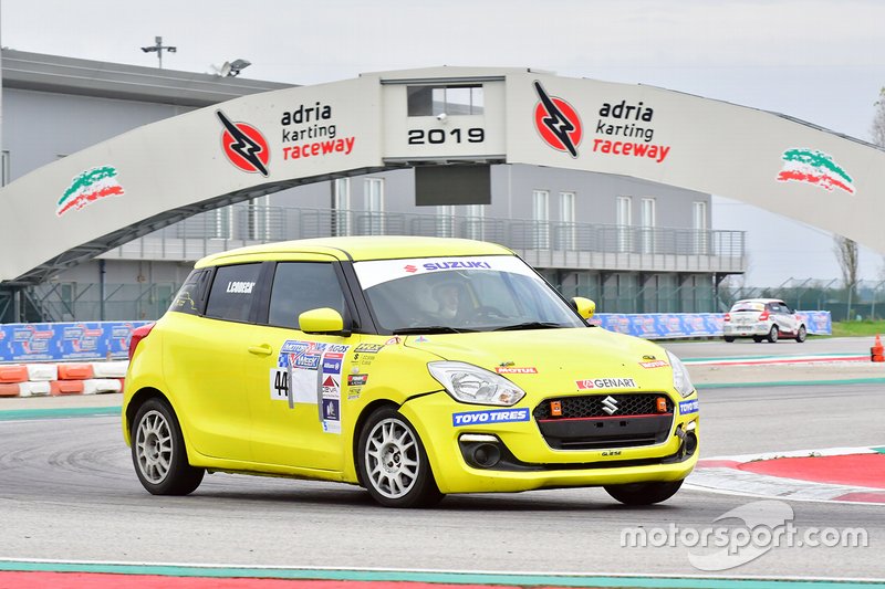 Lorenzo Codecà al debutto sulla Suzuki Swift R1