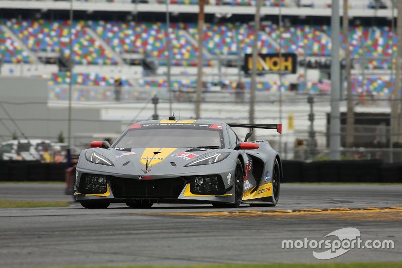 #4 Corvette Racing Corvette C8.R: Oliver Gavin, Tommy Milner, Marcel Fässler