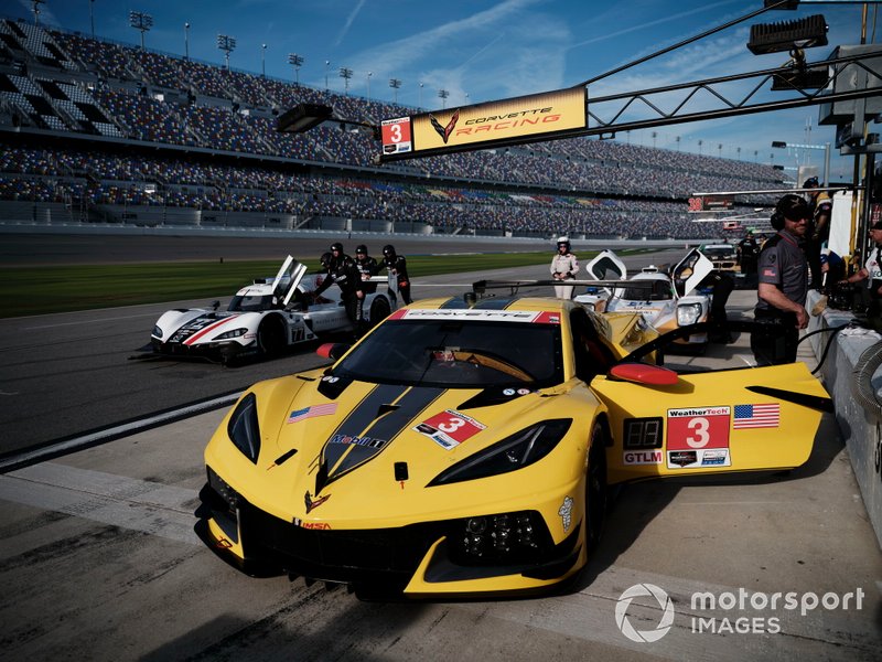 #3 Corvette Racing Corvette C8.R, GTLM: Antonio Garcia, Jordan Taylor, Nicky Catsburg, #77 Mazda Team Joest Mazda DPi, DPi: Oliver Jarvis, Tristan Nunez, Olivier Pla