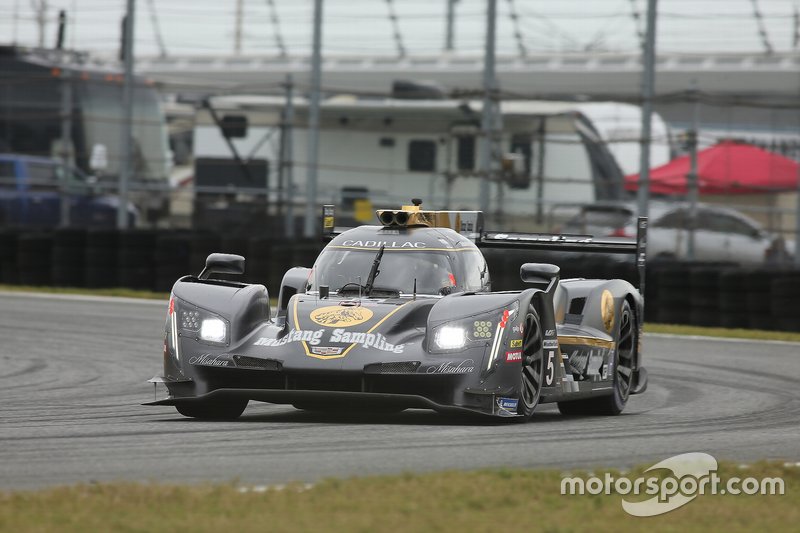 #5 Mustang Sampling Racing / JDC-Miller MotorSports Cadillac DPi, DPi: Sebastien Bourdais, Loic Duval, Joao Barbosa