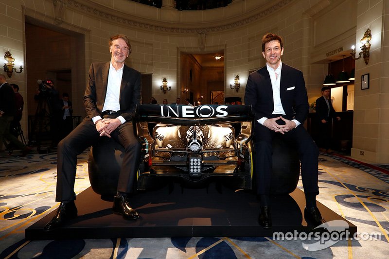 Toto Wolff, Team Principal Mercedes AMG F1, Sir Jim Ratcliffe, Presidente dell' Ineos
