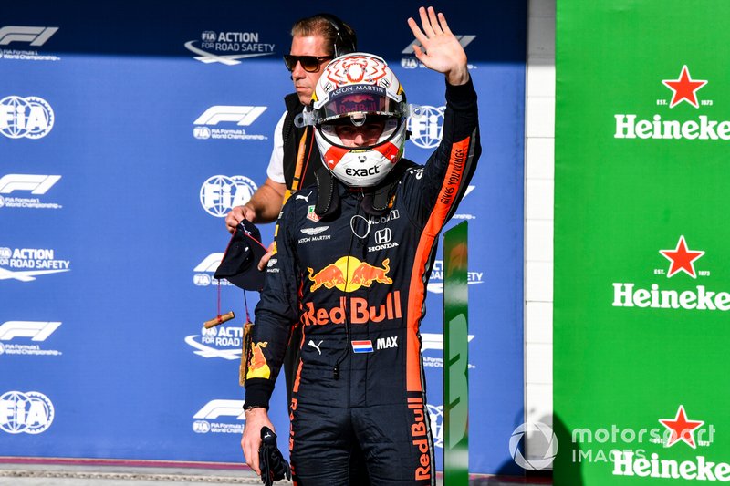 Max Verstappen, Red Bull Racing, festeggia dopo aver conquistato la pole position