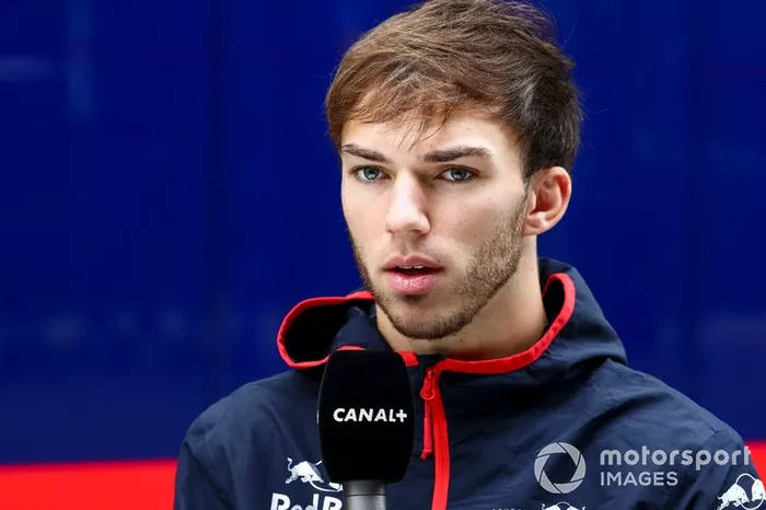 Pierre Gasly, Toro Rosso parla con i media