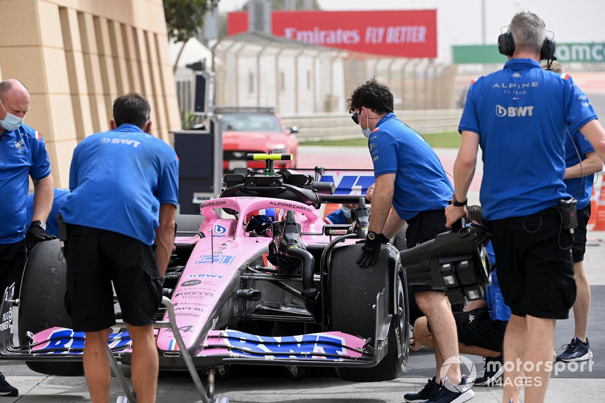 "A522 Bahreyn'de, Barselona'ya göre daha iyi hissettiriyor" 1 Formula 1 Haberleri - F1 Puan Durumu Esteban Ocon, Alpine A522