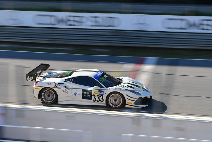 #333 SR&R, Ferrari 488 Challenge Evo: Samuele Buttarelli, Lorenzo Cossu, Alessio Bacci