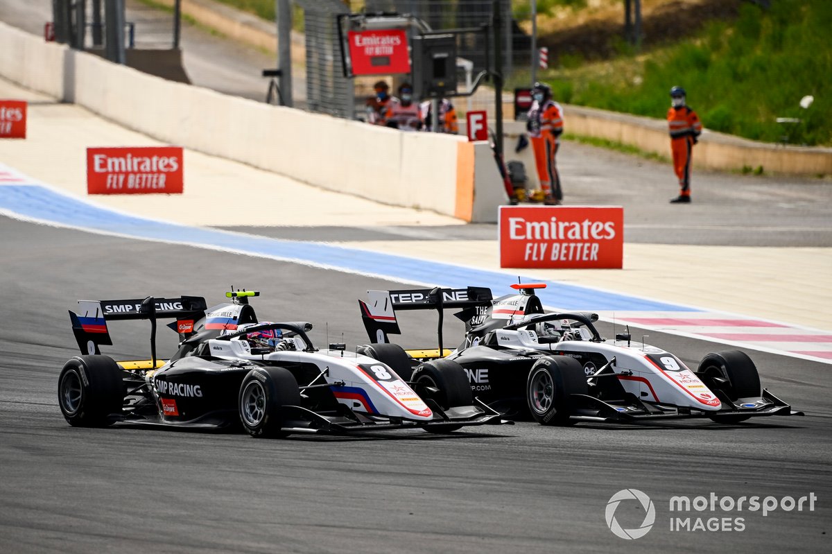 Alexander Smolyar, ART Grand Prix e Juan Manuel Correa, ART Grand Prix