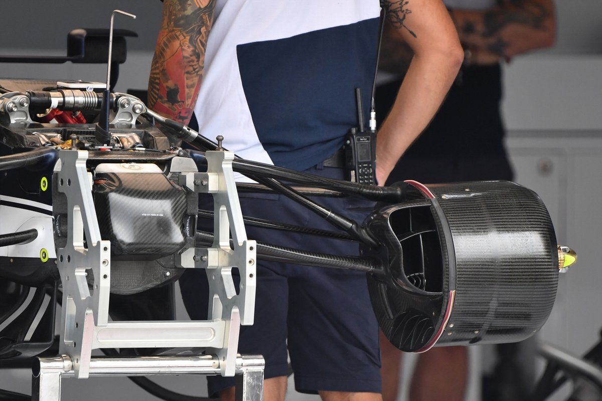 AlphaTauri AT02 front brake duct detail