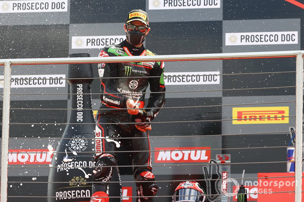 Podio: Jonathan Rea, Kawasaki Racing Team WorldSBK