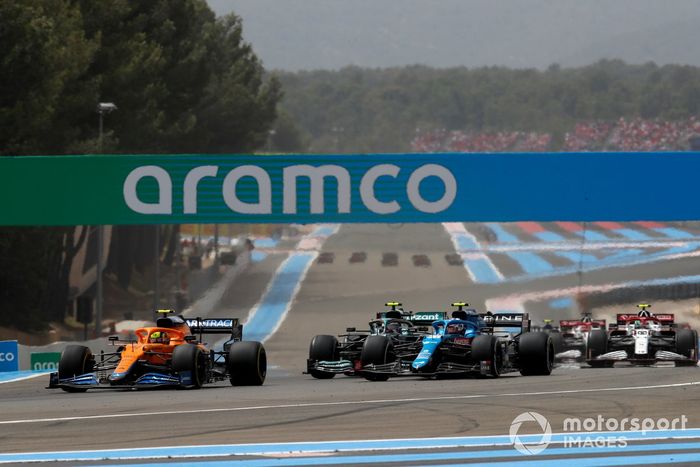 Lando Norris, McLaren MCL35M, Esteban Ocon, Alpine A521, Sebastian Vettel, Aston Martin AMR21, Antonio Giovinazzi, Alfa Romeo Racing C41