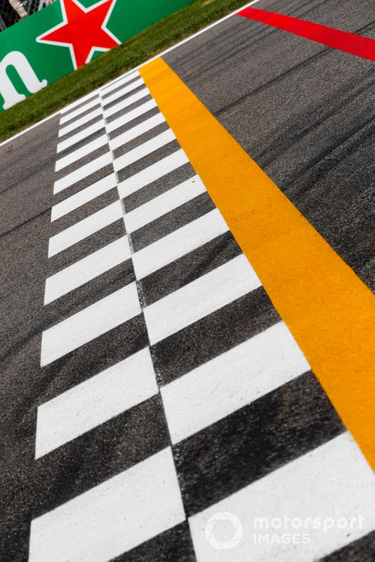 Start/ Finish line
