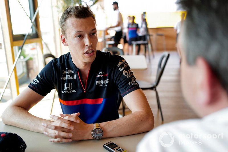 Daniil Kvyat, Toro Rosso, parla con i media