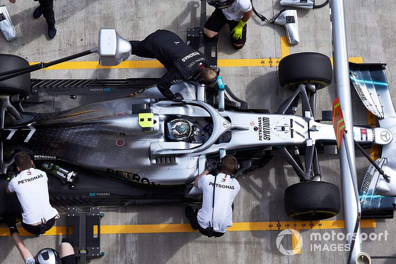 Valtteri Bottas, Mercedes AMG W10, in the pits