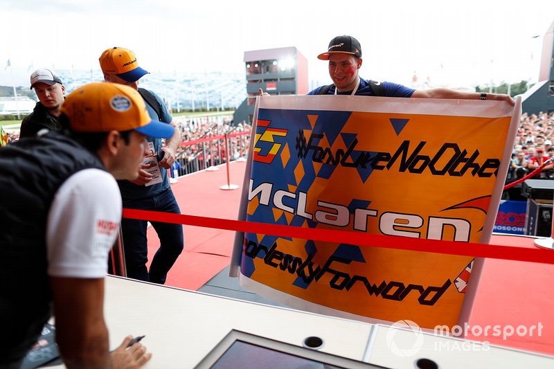 Carlos Sainz Jr., McLaren
