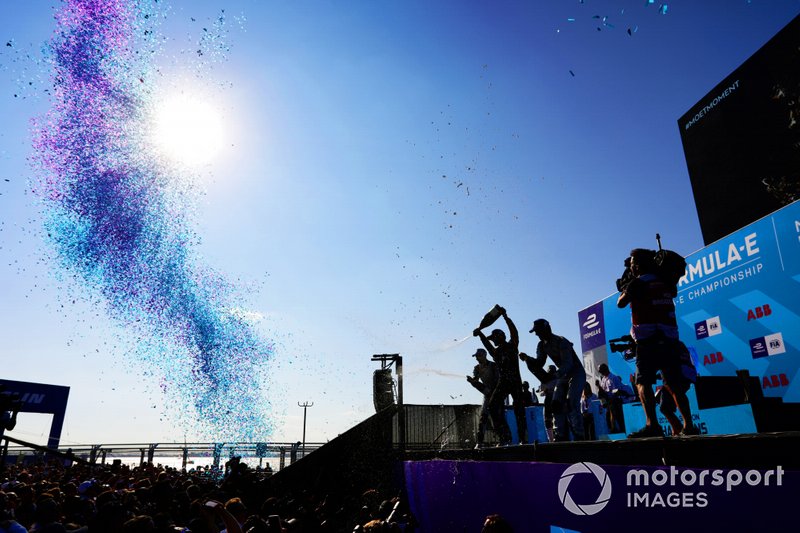 Lucas Di Grassi, Audi Sport ABT Schaeffler, Audi e-tron FE05, Jean-Eric Vergne, DS TECHEETAH, DS E-Tense FE19, Sébastien Buemi, Nissan e.Dams, Nissan IMO1, celebrate on the podium with champagne