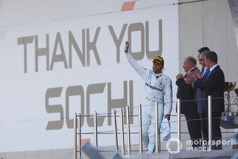 Race winner Lewis Hamilton, Mercedes AMG F1