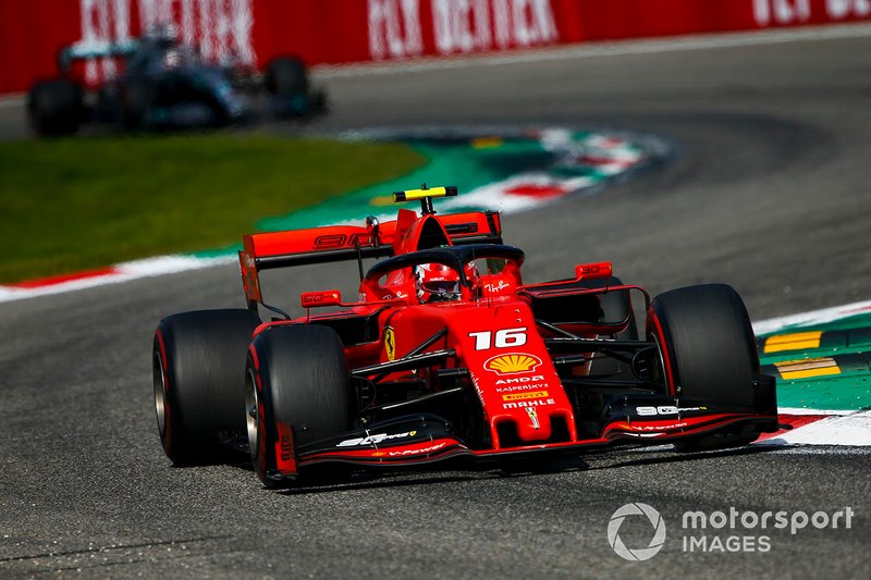 Charles Leclerc, Ferrari SF90, Lewis Hamilton, Mercedes AMG F1 W10