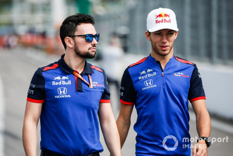 Pierre Gasly, Scuderia Toro Rosso, arrives in the paddock
