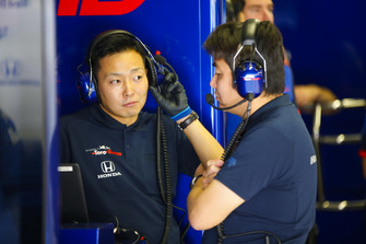 Des ingénieurs Toro Rosso Honda