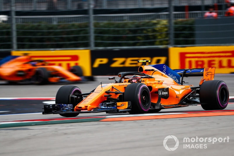 15: Стоффель Вандорн, McLaren MCL33, 1'35.977 (штраф за замену коробки передач)