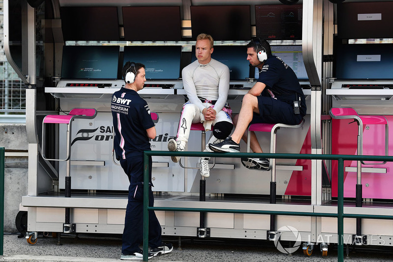 Nikita Mazepin, Force India F1 on the pit wall gantry