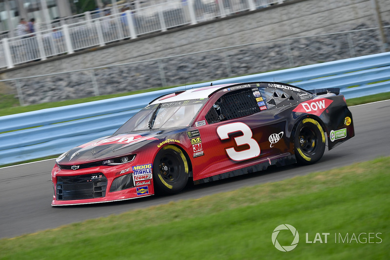 24. Austin Dillon, Richard Childress Racing, Chevrolet Camaro Dow