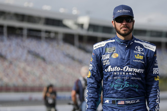 Martin Truex Jr., Furniture Row Racing, Toyota Camry Auto-Owners Insurance