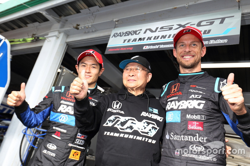 #100 RAYBRIG NSX-GT(Naoki Yamamoto dan Jenson Button)