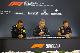 Cyril Abiteboul, Renault Sport F1 , Gil de Ferran, , McLaren, ve Christian Horner, Red Bull Racing