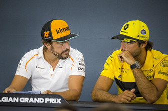 Fernando Alonso, McLaren and Carlos Sainz Jr., Renault Sport F1 Team in the Press Conference