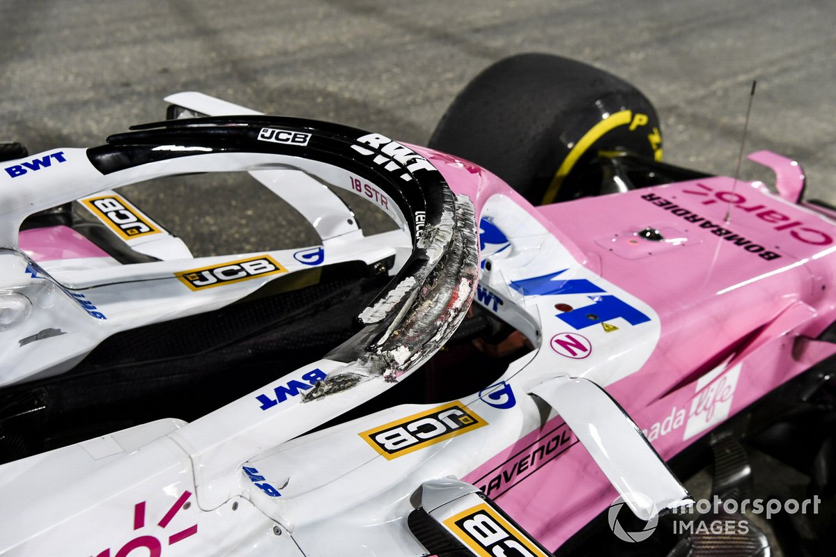 Auto danneggiata di Lance Stroll, Racing Point RP20, dopo un incidente con Daniil Kvyat, AlphaTauri AT01, che ha provocato il ribaltamento dell'auto