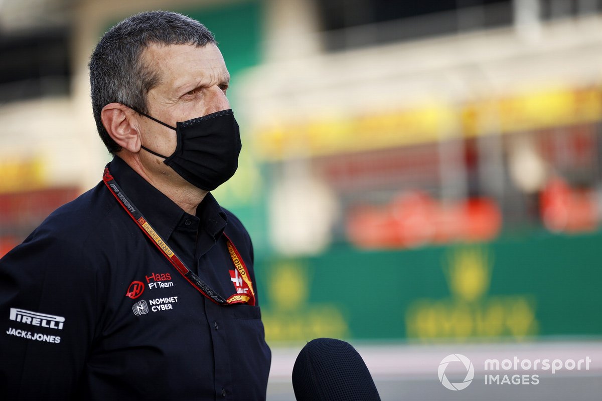 Guenther Steiner, Team Principal, Haas F1 parla con i media nel giorno in cui Mick Schumacher viene annunciato come pilota Haas F1