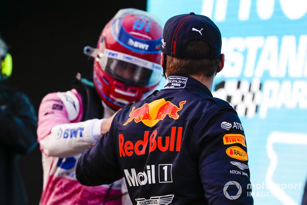 Max Verstappen, Red Bull Racing, felicita al ganador de la pole Lance Stroll, Racing Point