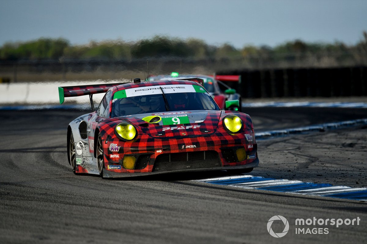 #9 Pfaff Motorsports Porsche 911 GT3R, GTD: Zacharie Robichon, Laurens Vanthoor, Lars Kern