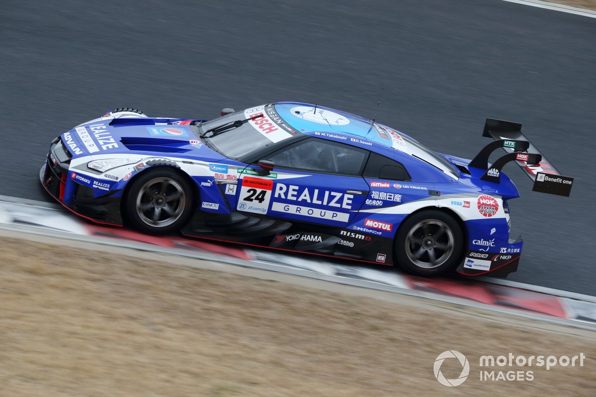 #24 リアライズコーポレーション ADVAN GT-R