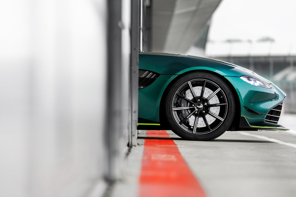 Aston Martin, Safety Car para la F1