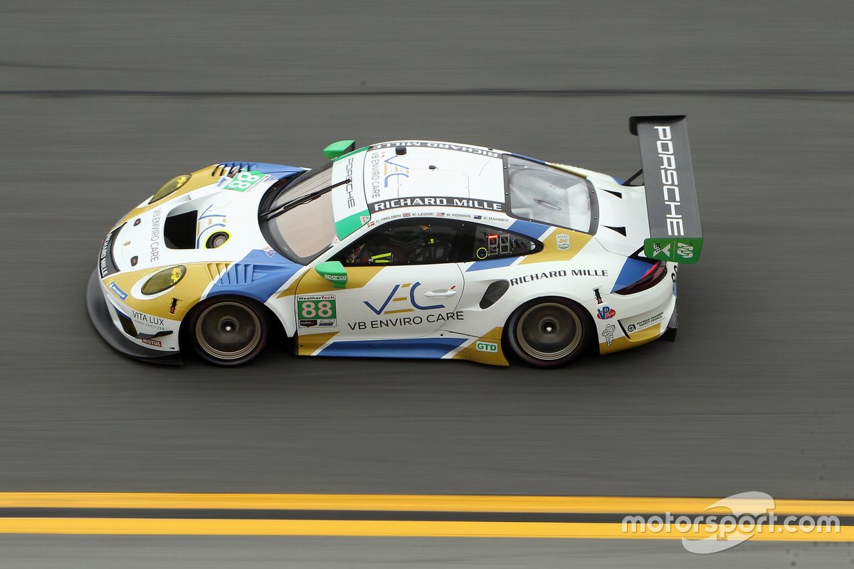 #88 Team Hardpoint EBM Porsche 911 GT3R, GTD: Rob Ferriol, Earl Bamber, Katherine Legge, Christina Nielsen