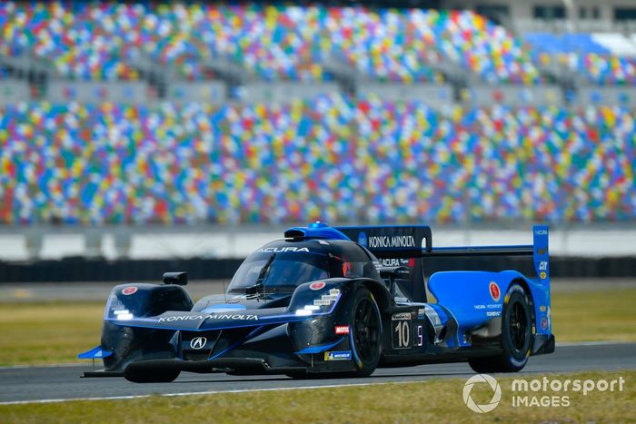 #10 Wayne Taylor Racing Acura ARX-05 Acura DPi: Ricky Taylor, Filipe Albuquerque, Alexander Rossi, Helio Castroneves