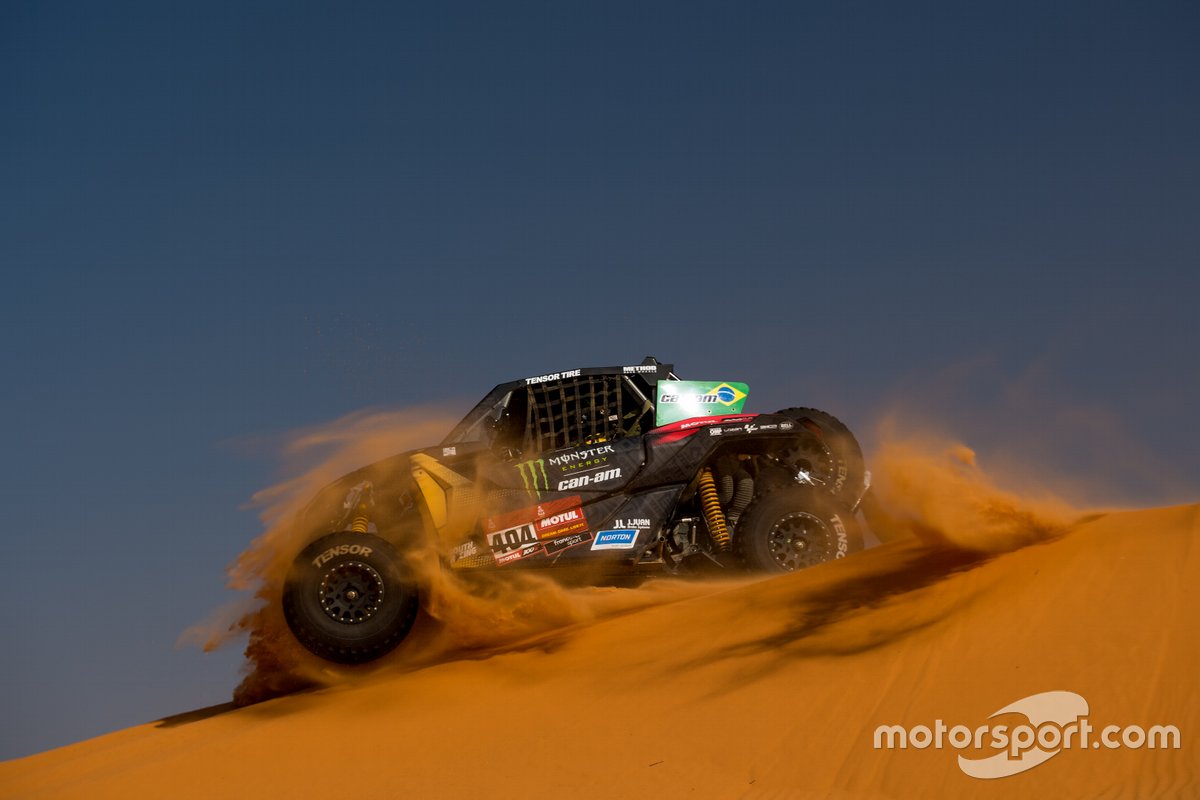O Can-Am XRS Turbo da equipe em ação: manutenção detalhada