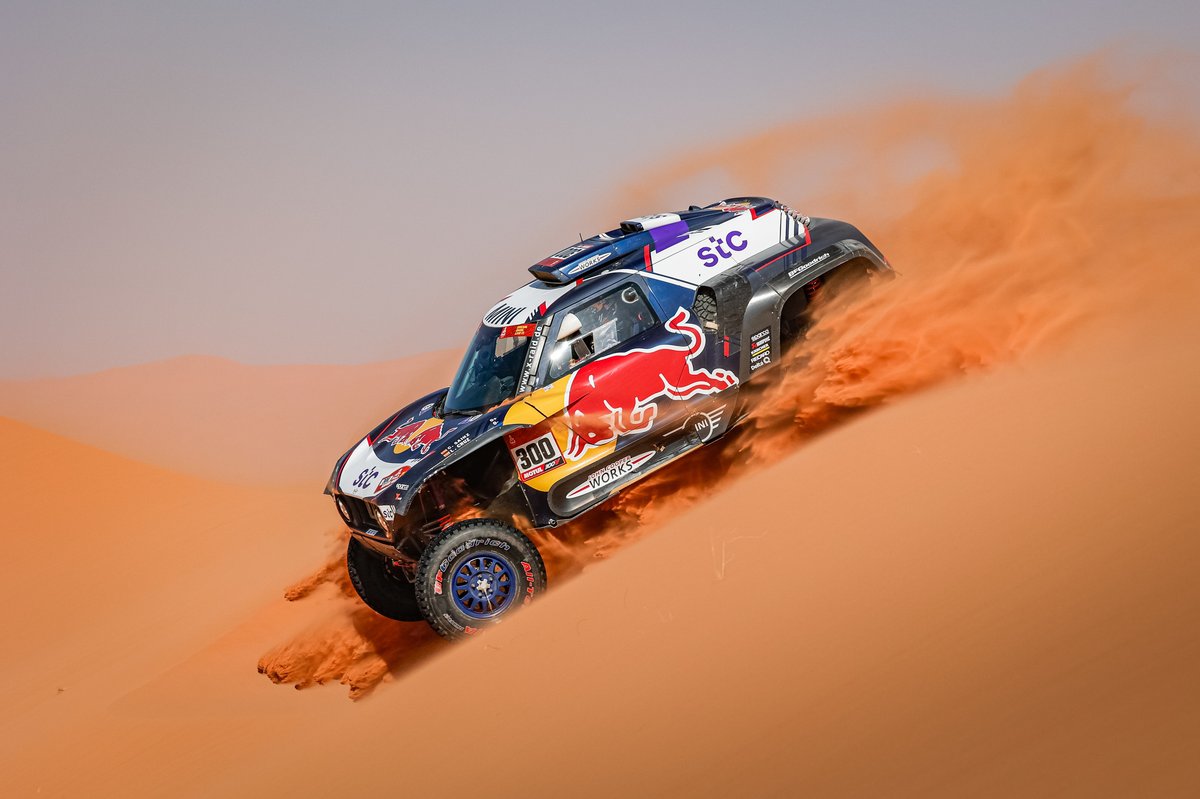 #300 X-Raid Mini JCW Team: Carlos Sainz, Lucas Cruz