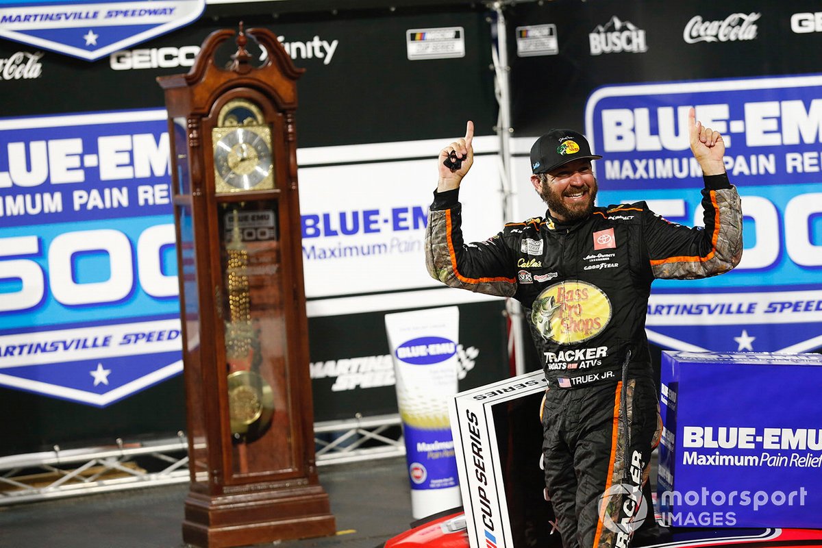 Race winner Martin Truex Jr., Joe Gibbs Racing, Toyota Camry Bass Pro