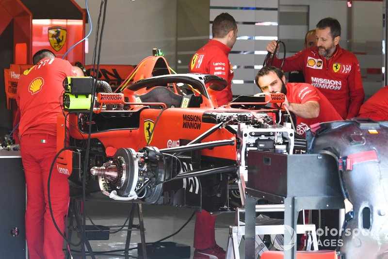 Zona delantera del Ferrari SF90