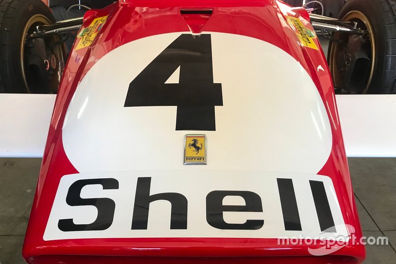 Détails du museau de la monoplace Ferrari