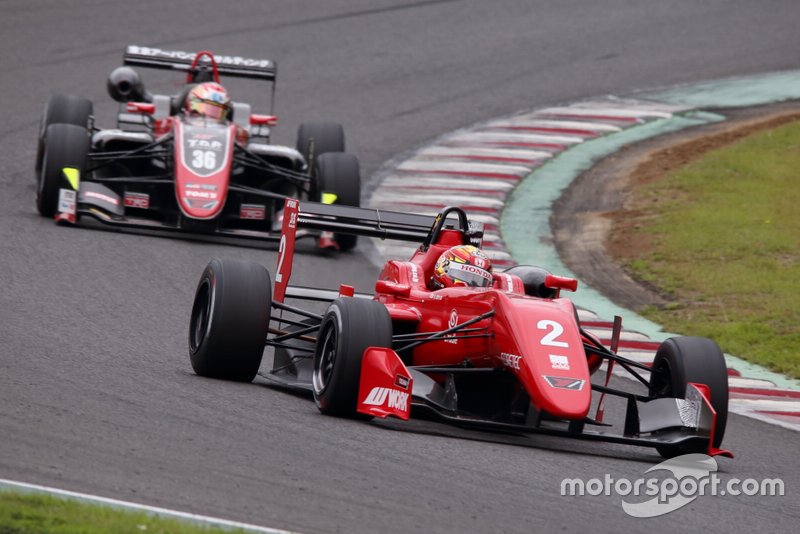 Oyu (2) leads Toyota protege Ritomo Miyata (36) at Sugo in 2019 using the underpowered Toda engine 
